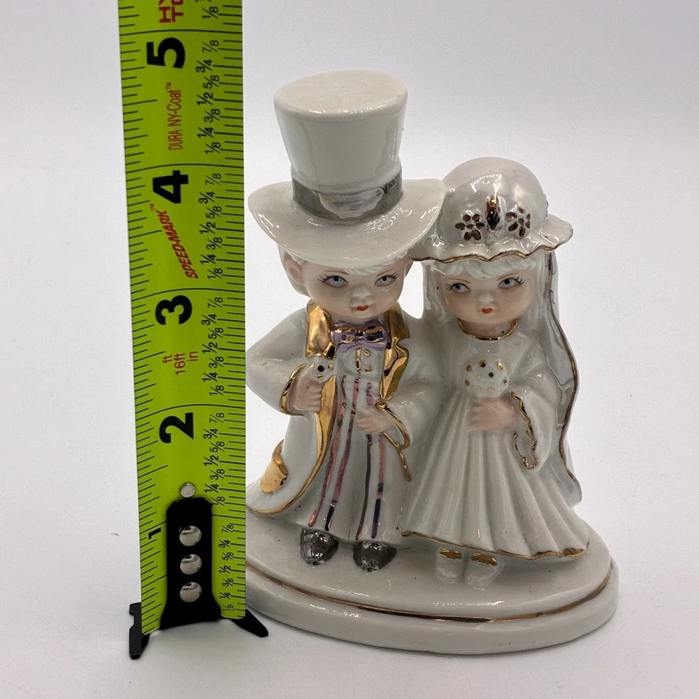 Vintage Porcelain Bride Groom Wedding Cake Topper Big Eyes Gold Trim
